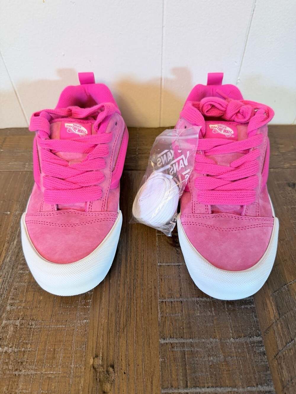 Vans Knu Skool Suede Skate Shoes in Pink Glo women 7 Men’s 5.5